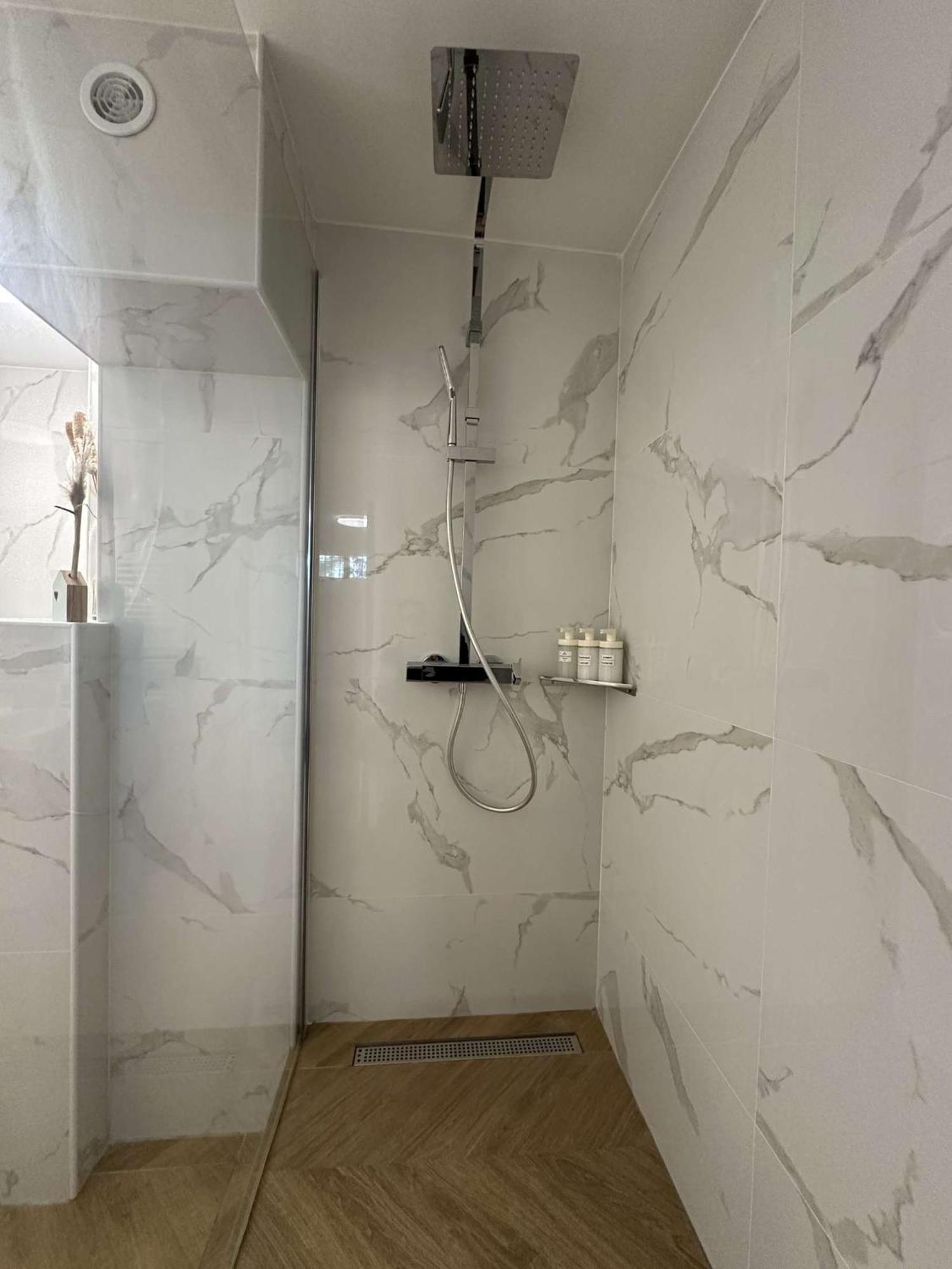 Le Niou, Appartement Avec Parking Gratuit Marselha Exterior foto